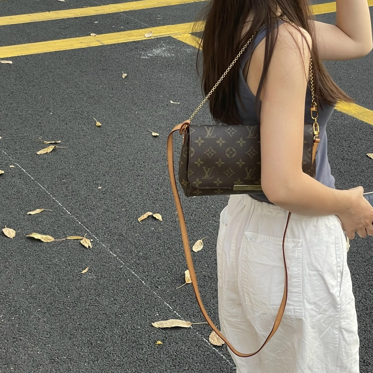 95新 LouisVuitton/路易威登 LV老花中号挚爱972938