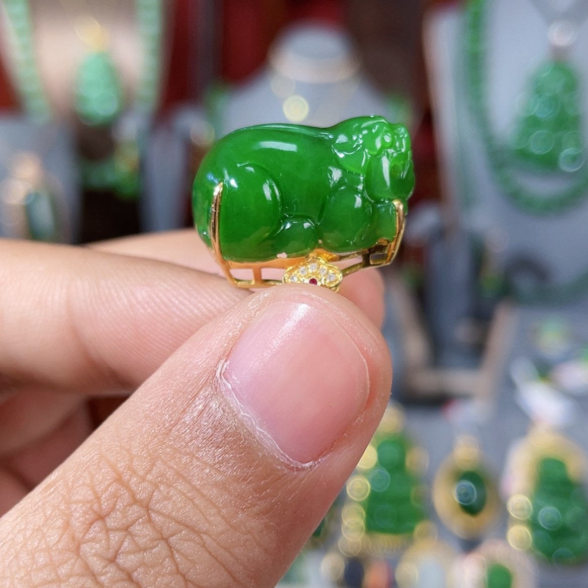 【闪购商品】和田玉（碧玉）吊坠不含链18K金镶嵌