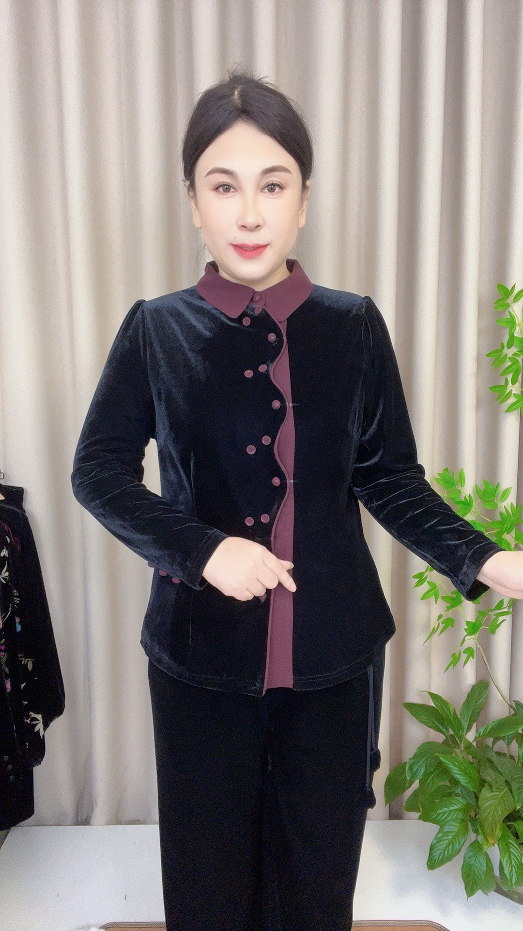 J8877新款丝绒中老年女装开衫衬衫领时尚潮流妈妈上衣显瘦小衫