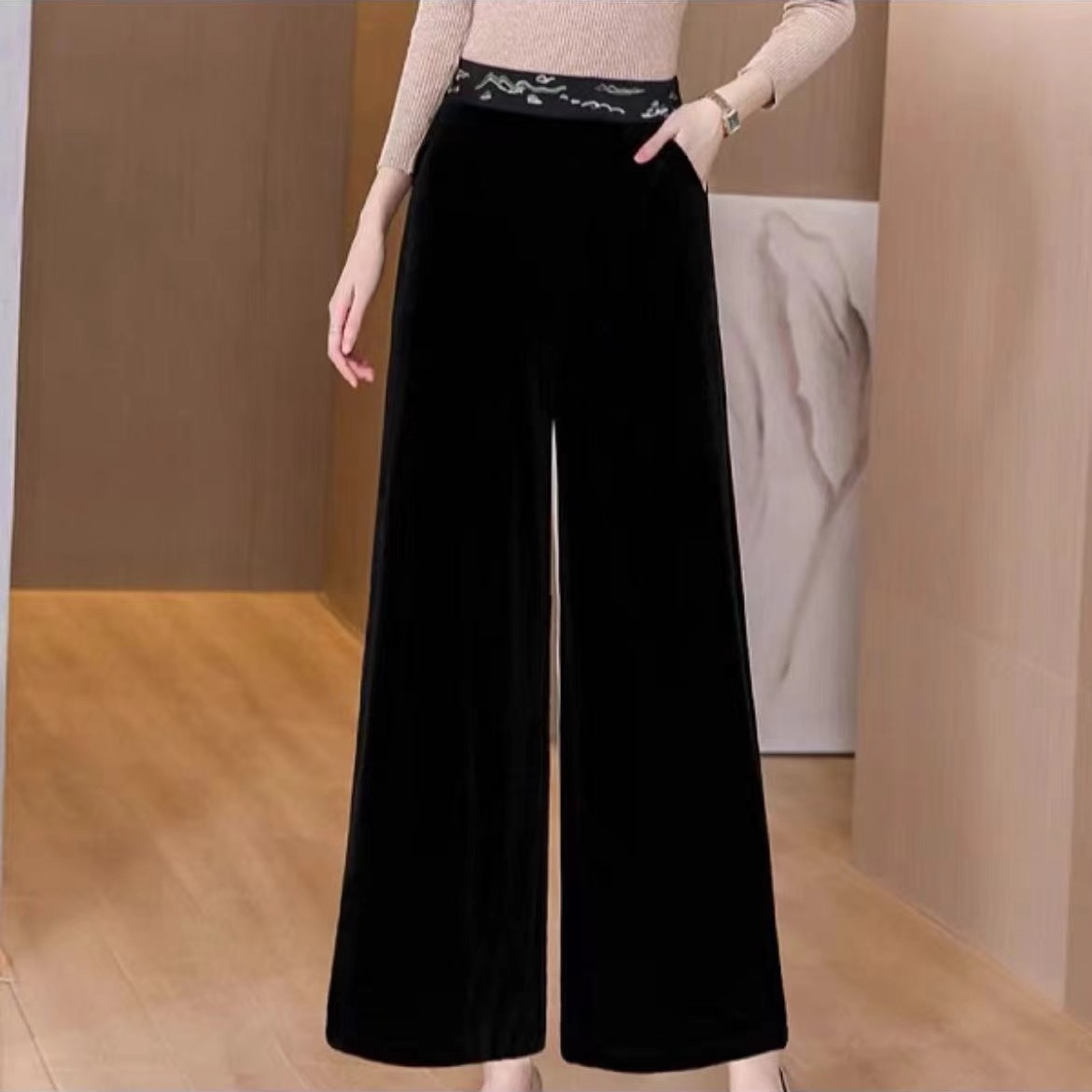 M8318妈妈爱春季新款高档丝绒高腰刺绣中老年女装阔腿裤