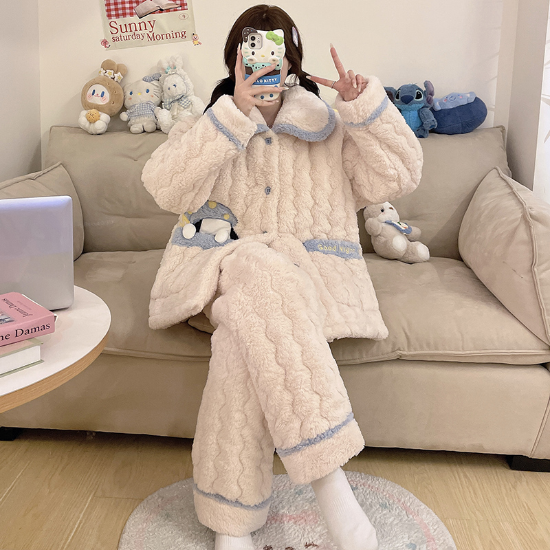 三层夹棉睡衣少女秋冬季新款珊瑚绒加厚保暖睡觉卡通狗甜美家居服