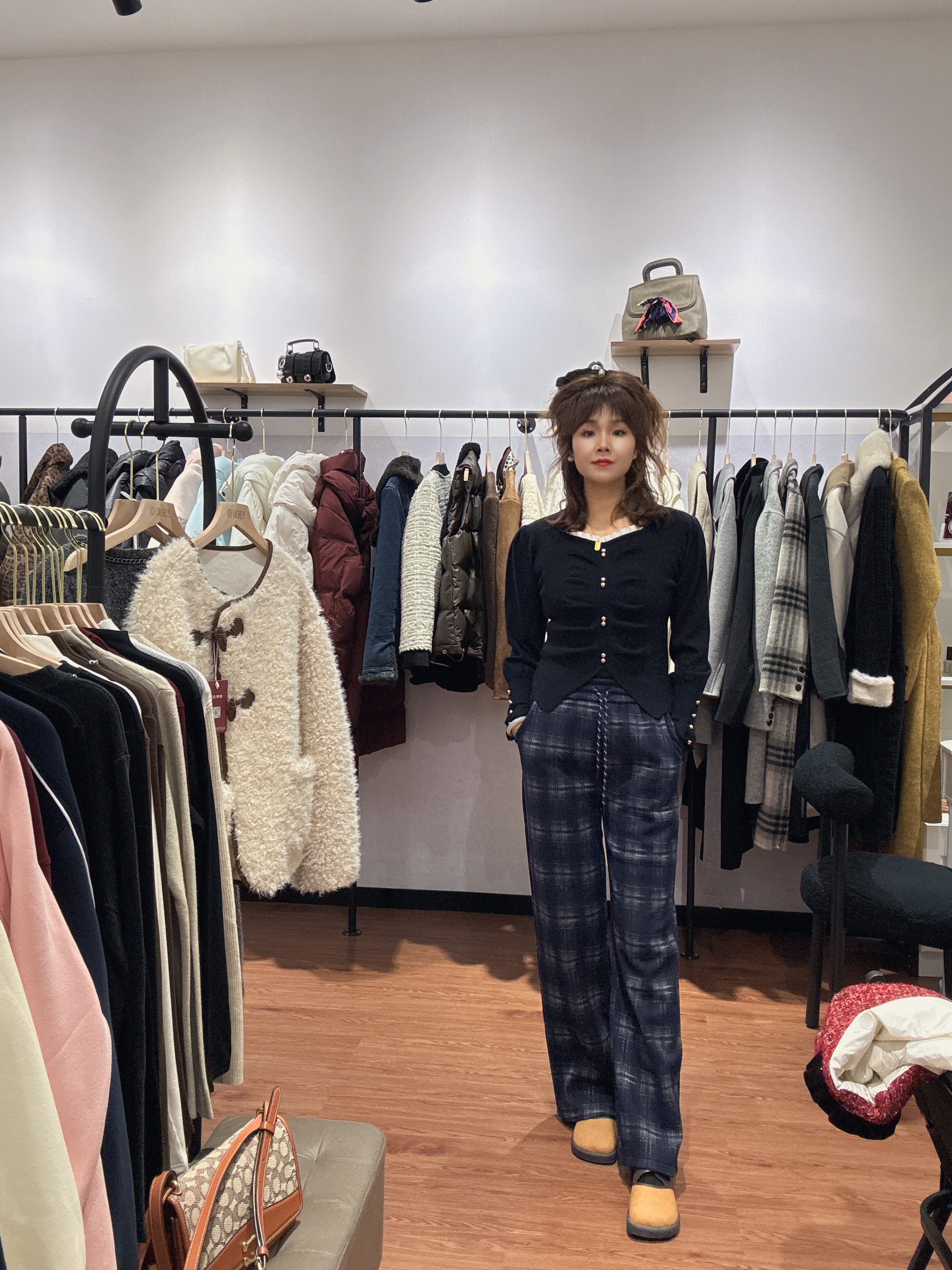 专柜撤回剪标小香风荷叶边泡泡袖针织衫女早秋新款法式收腰打底衫