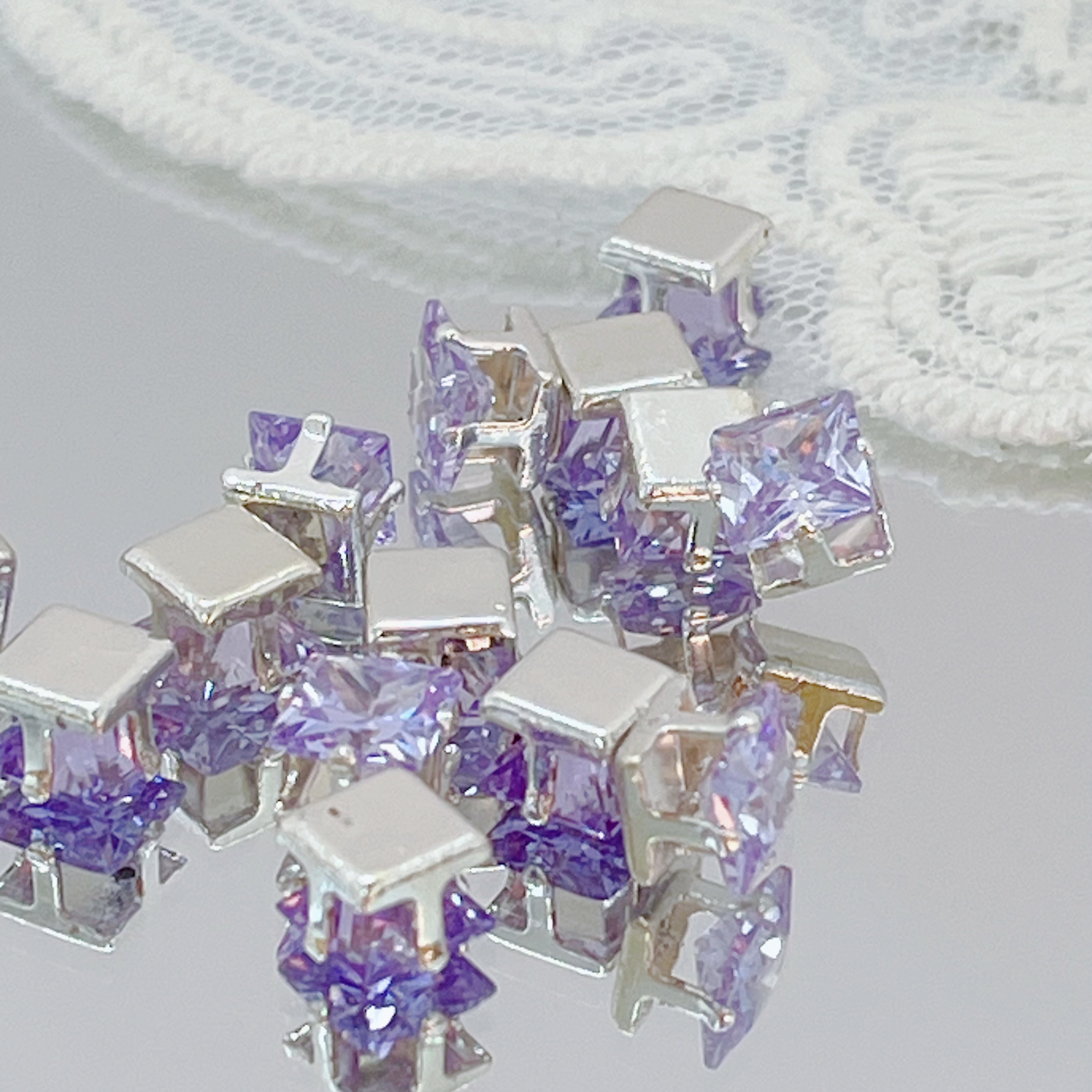 左夕M3310【50颗银底紫色卡6方形爪钻】铜镀银高保色DIY手链配件