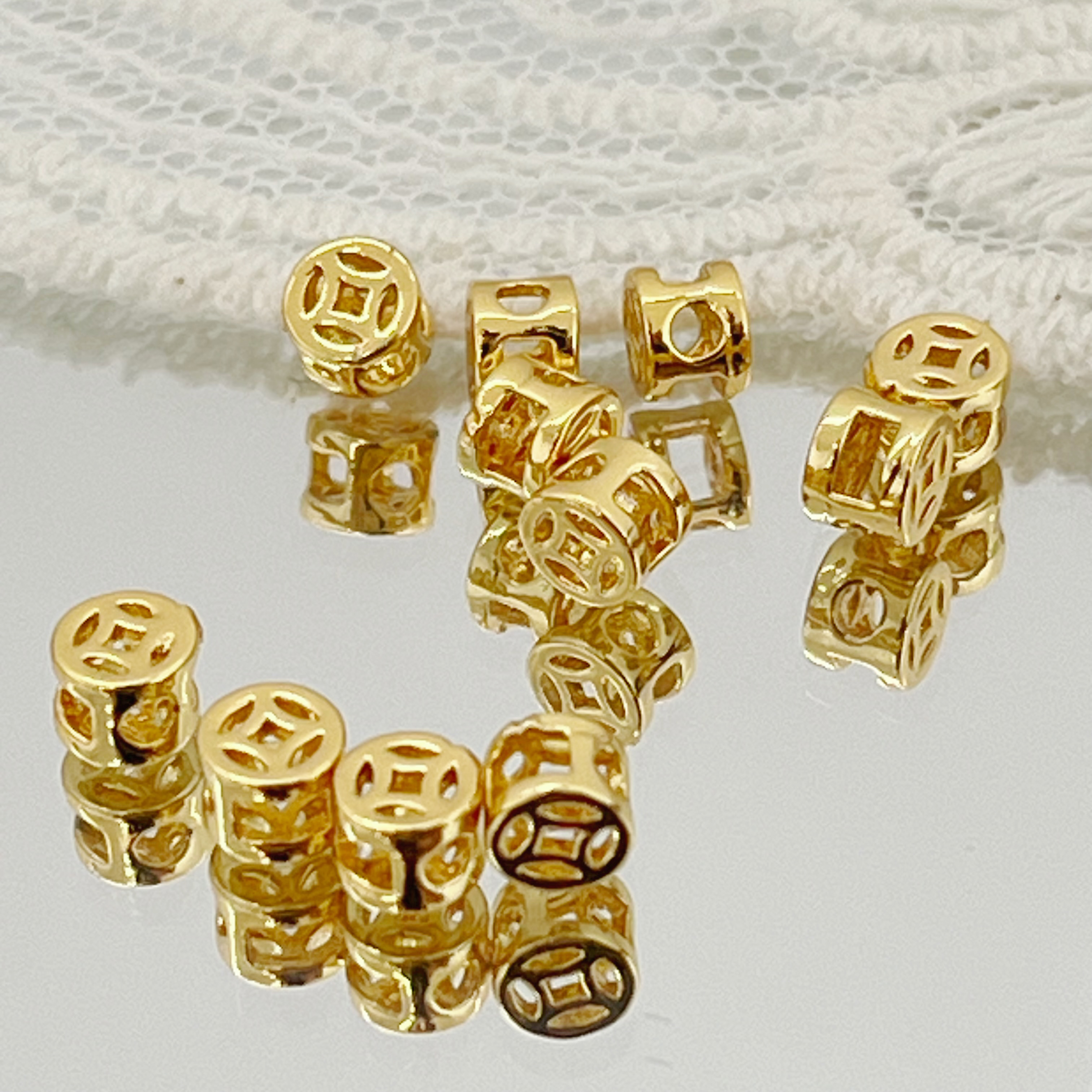 左夕M4428【10个金底卡4镂空钱币隔珠】高保色铜镀金DIY手链配件