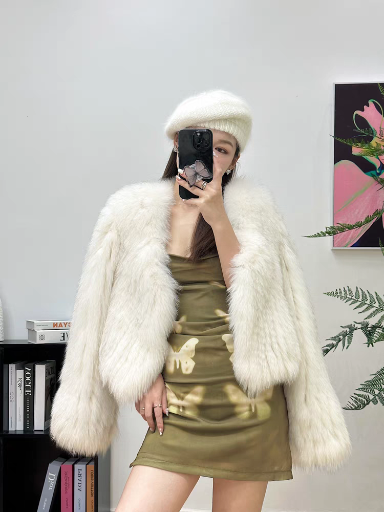 XINJIE-2024V领时尚短款高腰外套轻奢百搭气质