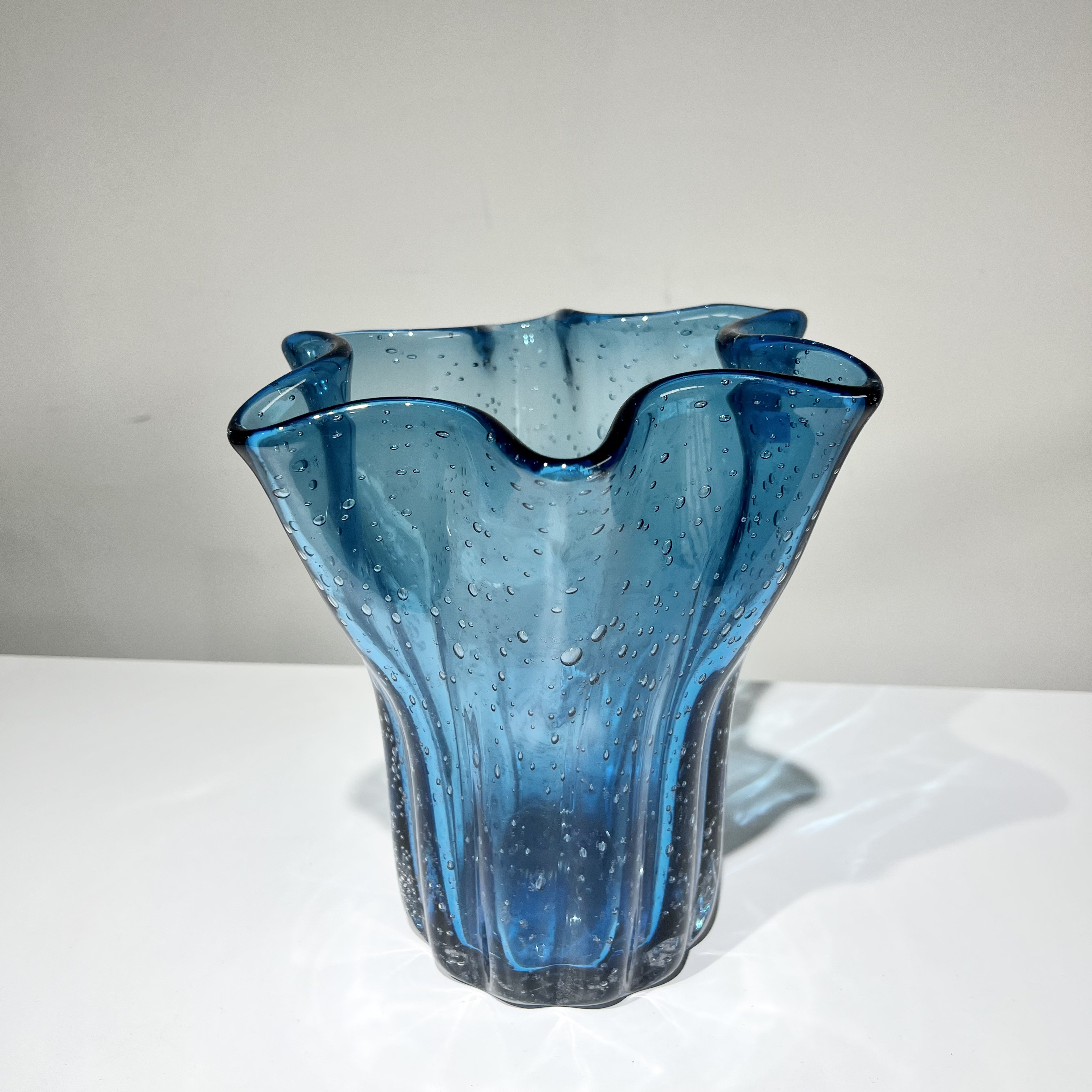 欧式简约湖水蓝琉璃花瓶插花高档客厅玻璃轻奢小号高级感家居摆件