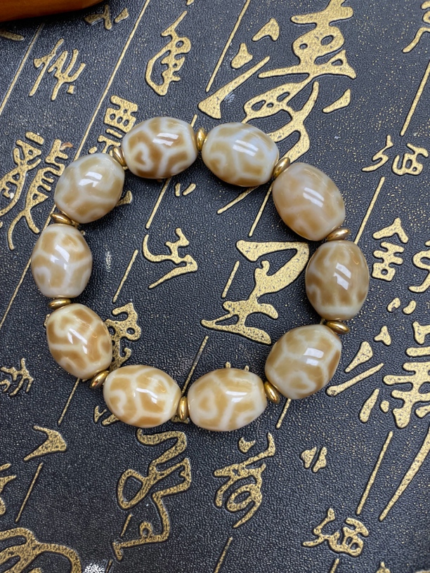 一款达落手串嫩色系高油高润
