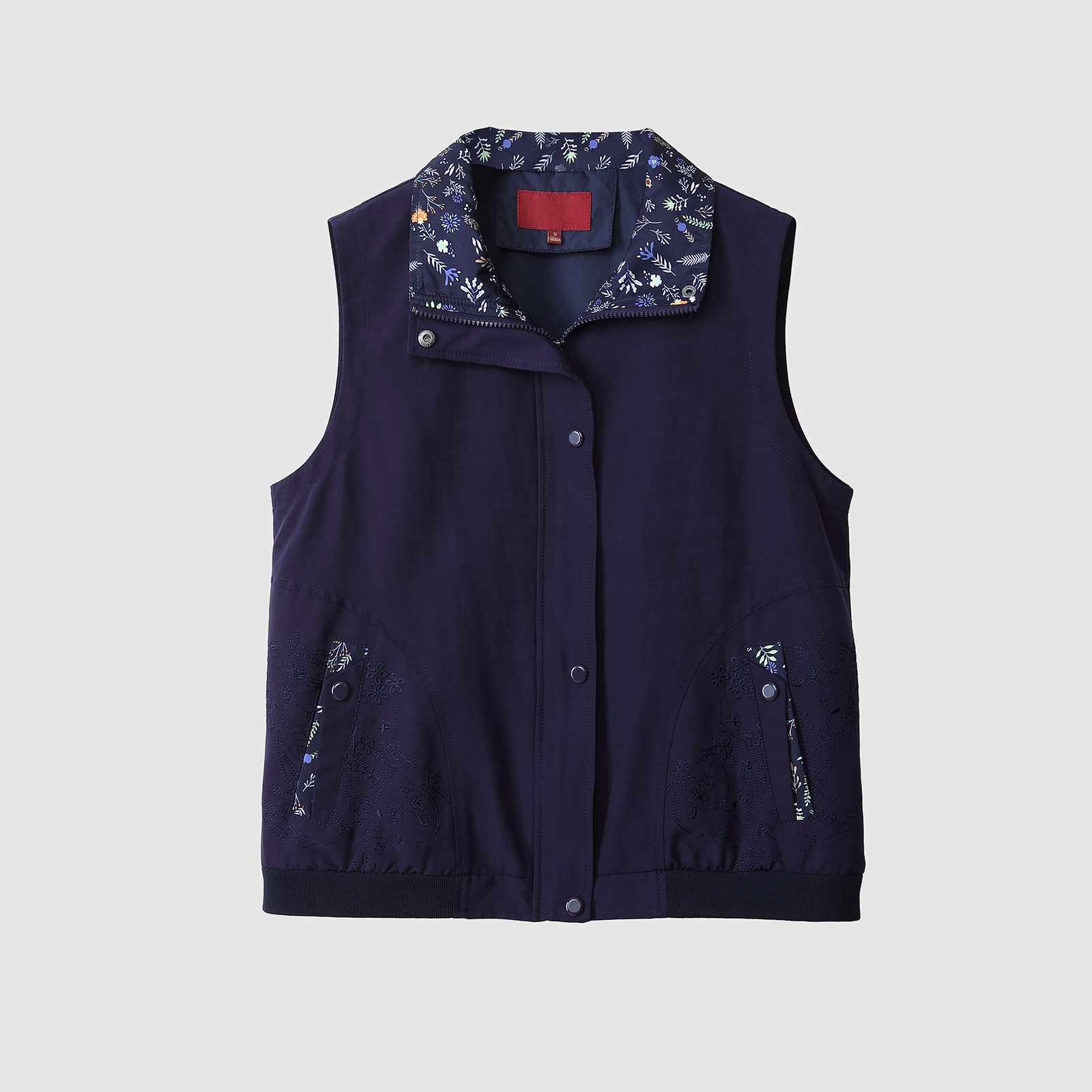 中老年妈妈装春秋季绣花马甲短款薄外套中年女装外搭无袖上衣马夹