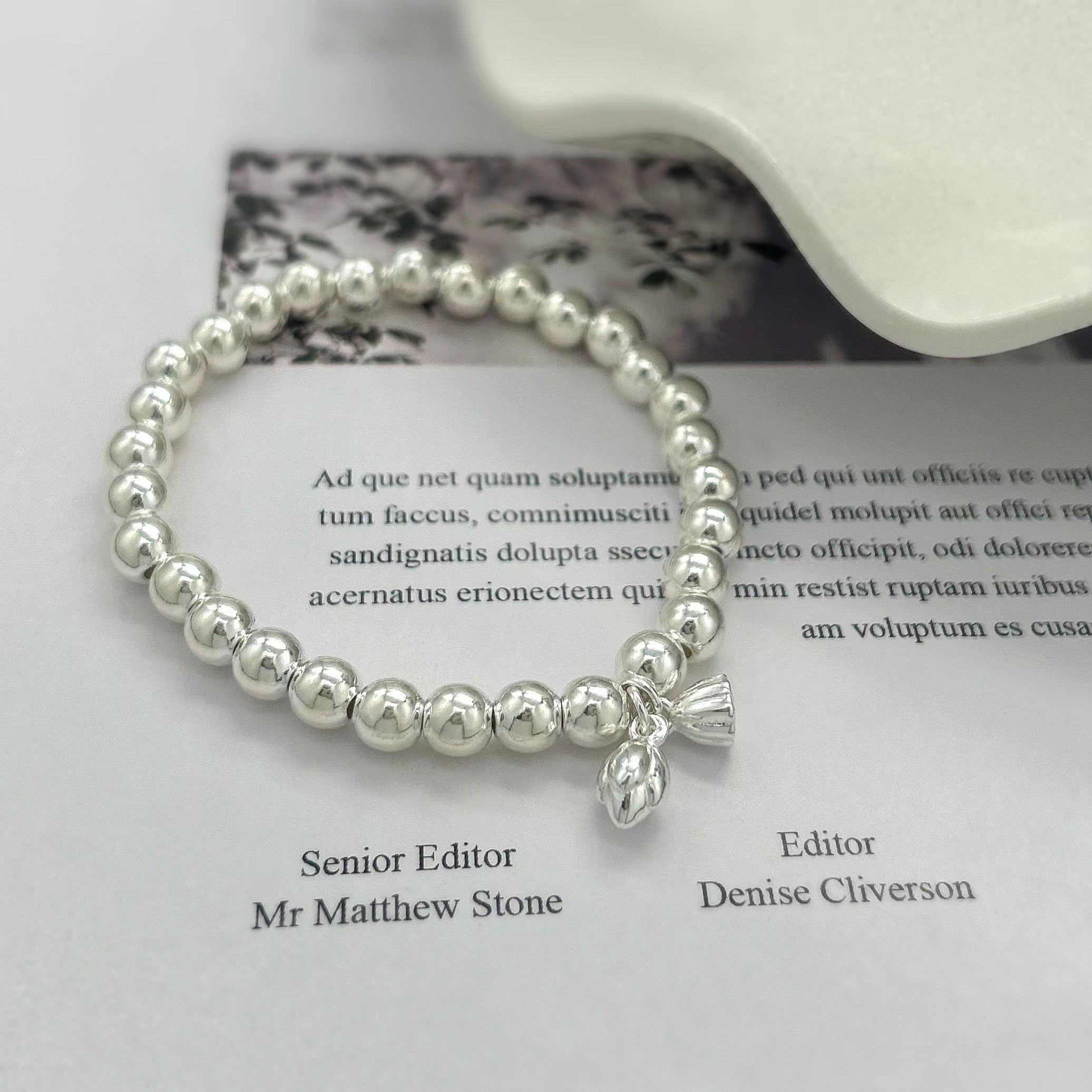 足银手链 999.9足银两世欢手链光珠莲花时尚弹力百搭气质素款手串