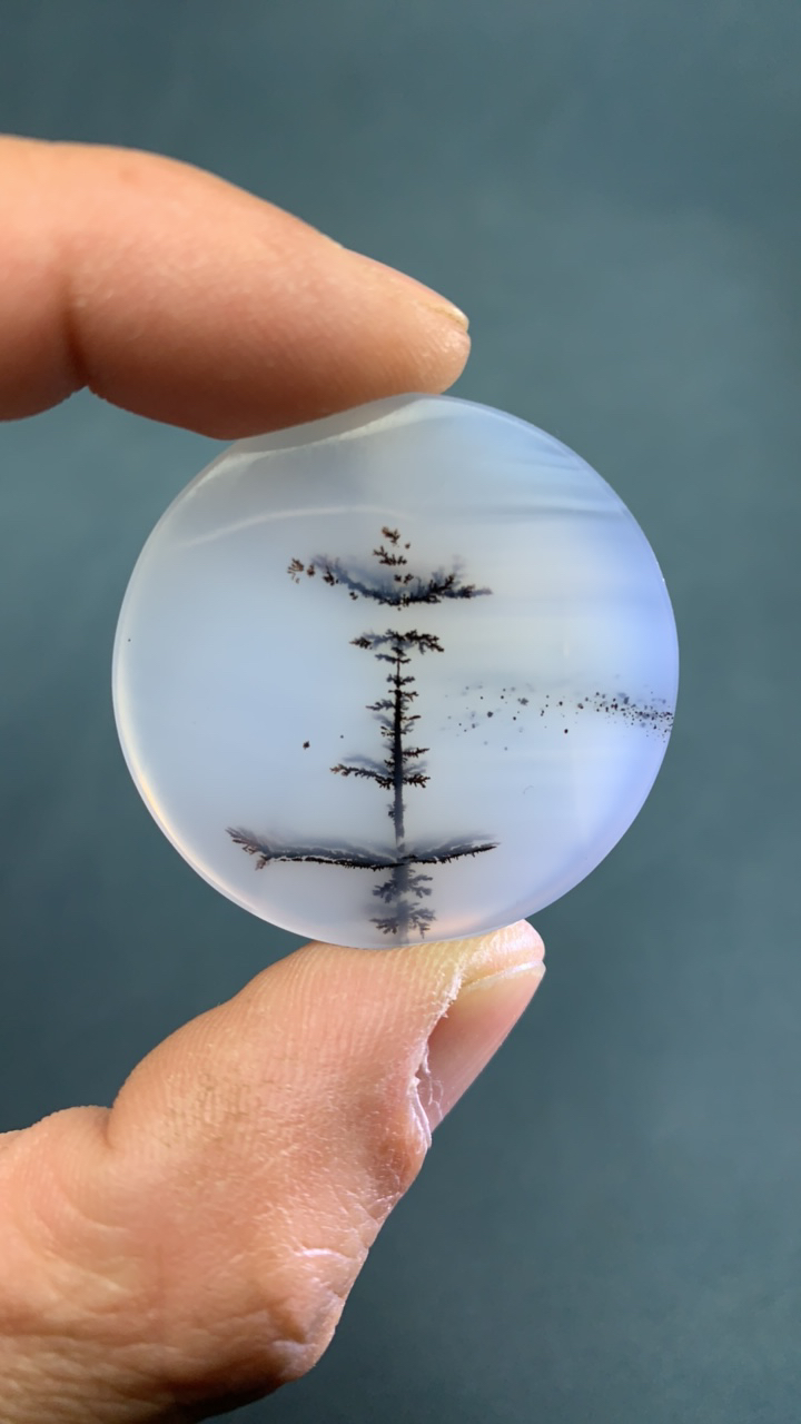 天然颜色图案挂坠牌子