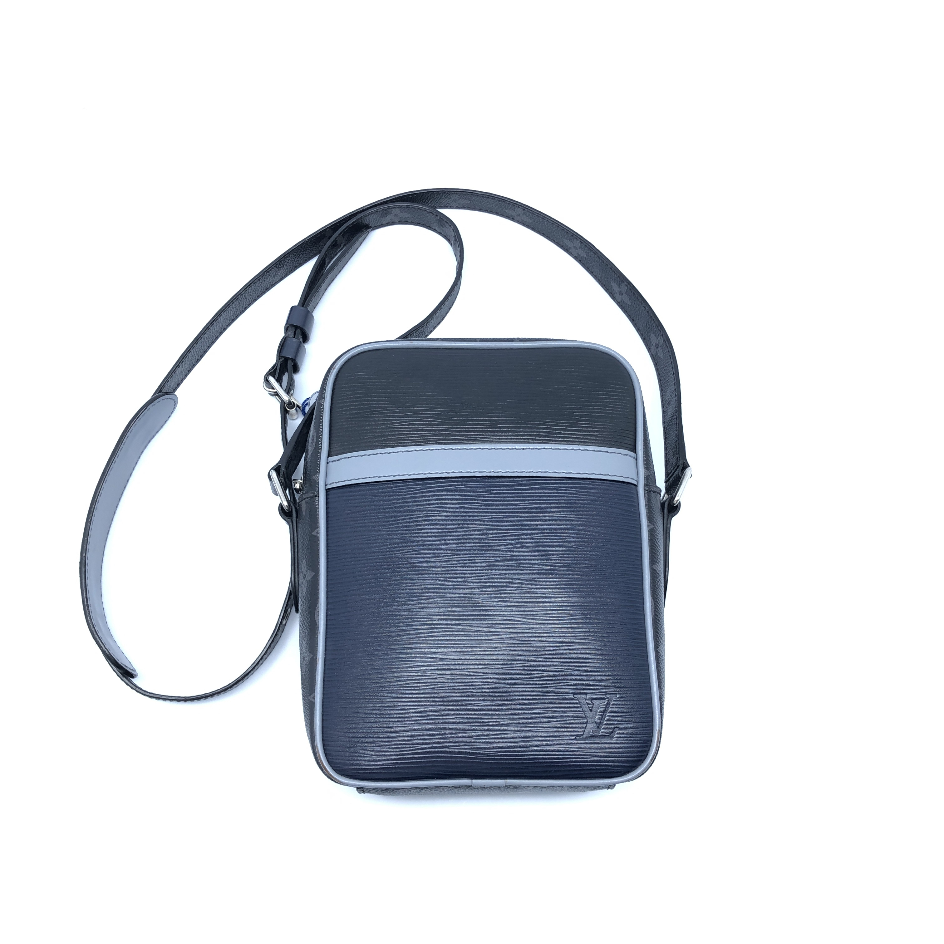 99新 LouisVuitton/路易威登 双拼色相机包/3624号男士时尚