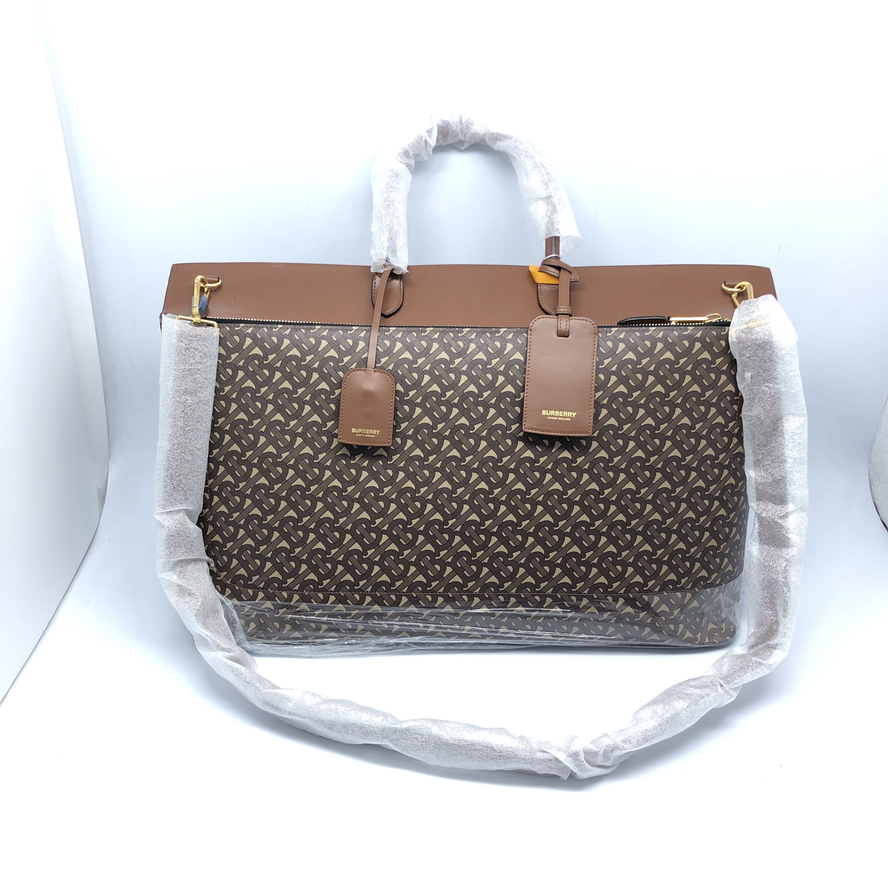 全新未使用 BURBERRY/博柏利 单肩手提包/3745号男士大号经典