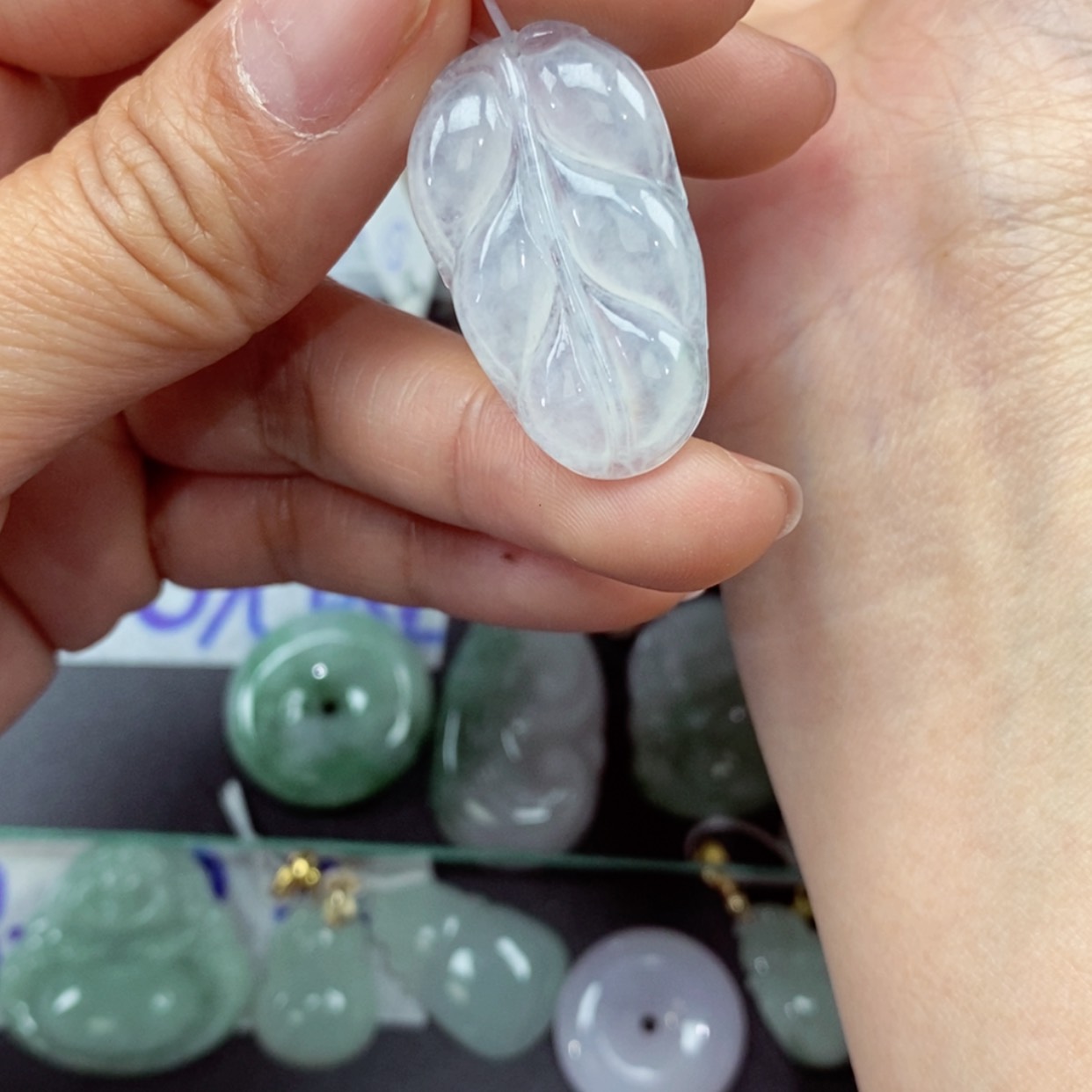 【闪购商品】翡翠颈饰18K金镶嵌叶子