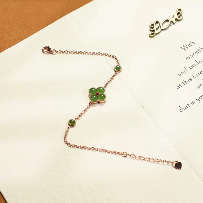 和田玉碧玉四叶草女款手链银镀金工艺气质时尚百搭镶嵌金色调节