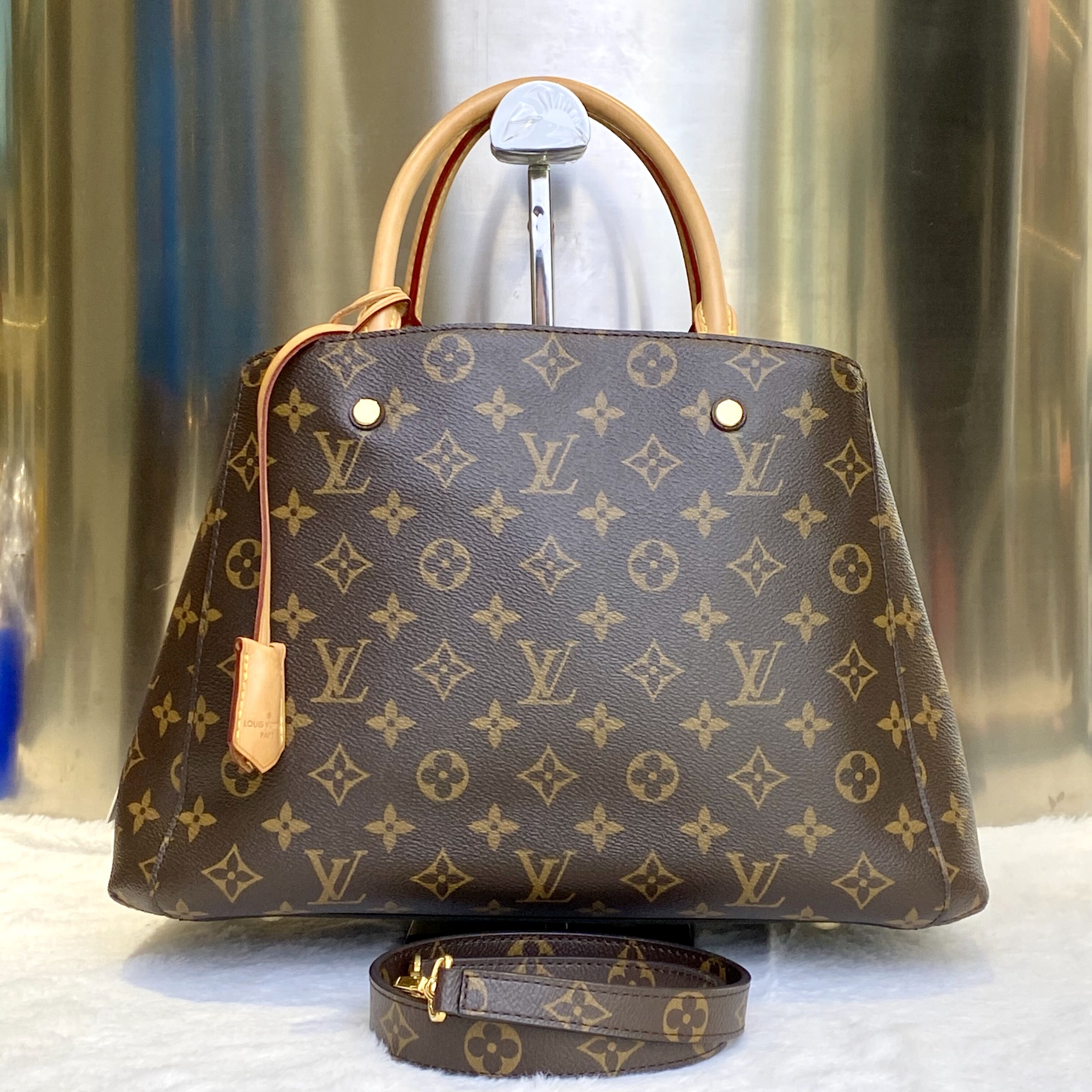 99新 LouisVuitton/路易威登 爱马98新LV蒙田中号包单肩包1111