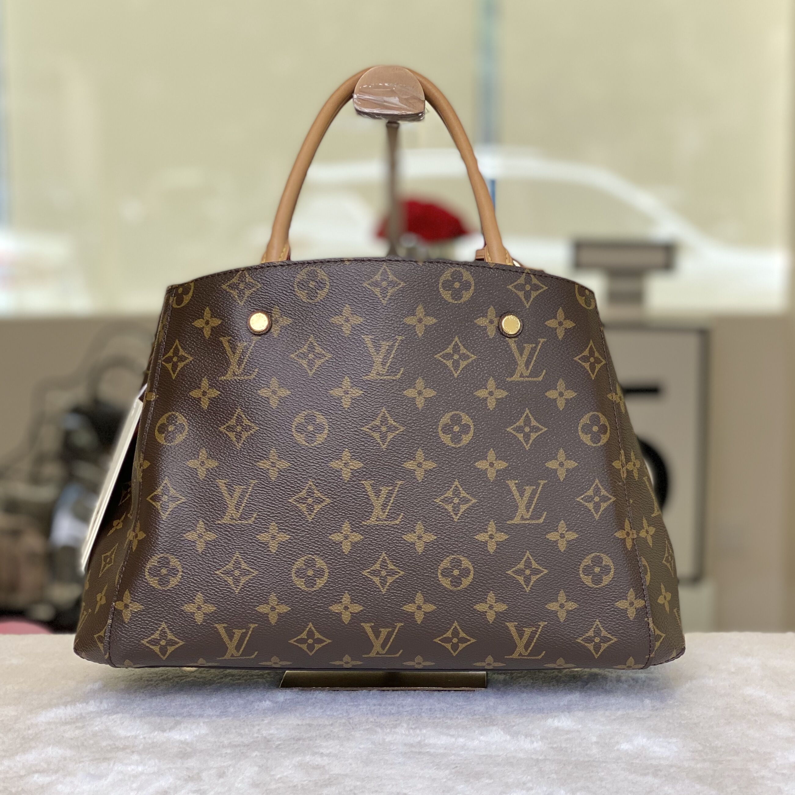 99新 LouisVuitton/路易威登 古有98新LV老花蒙田中号包1009