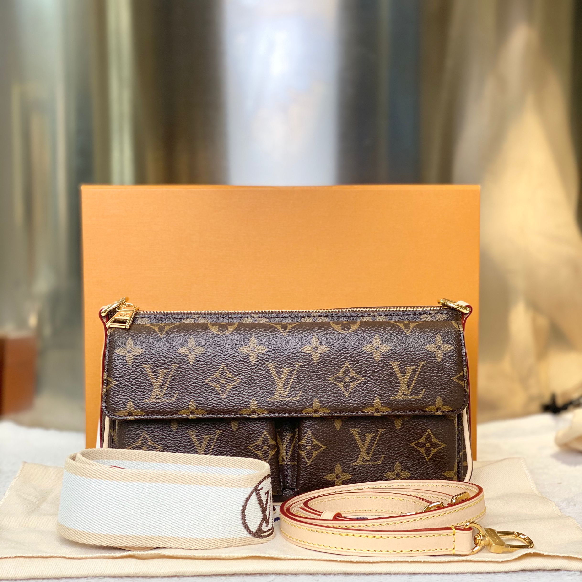 全新未使用 LouisVuitton/路易威登 古有LV新款小骆驼包5079