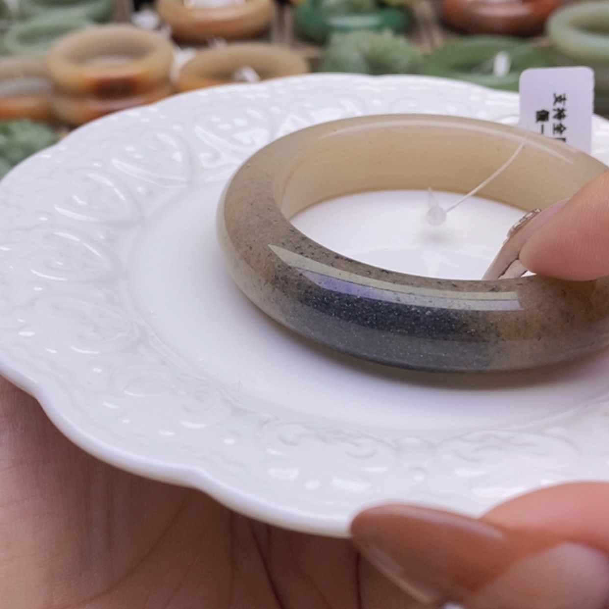 【闪购商品】石英质玉手镯未镶嵌