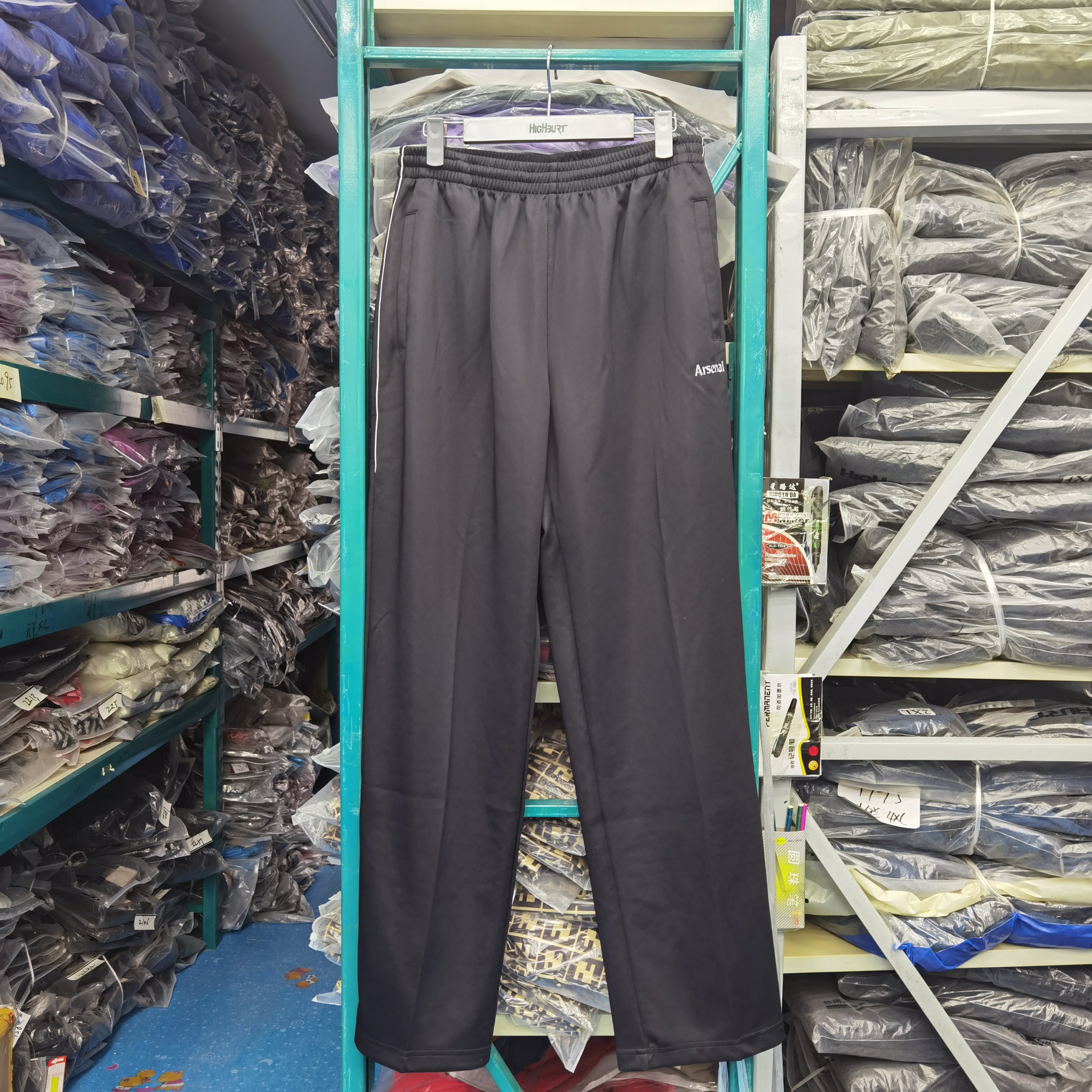 573001、561002男款松紧长裤运动休闲黑色梭织