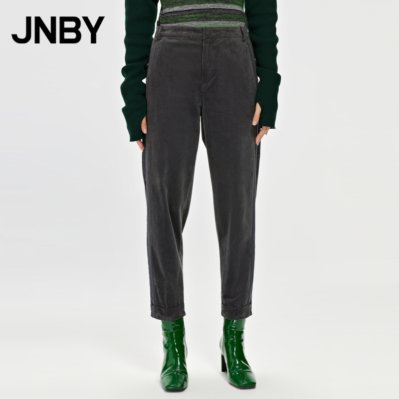 JNBY/江南布衣秋季锥形裤女棉复古灯芯绒宽松低腰九分裤5M8E12450