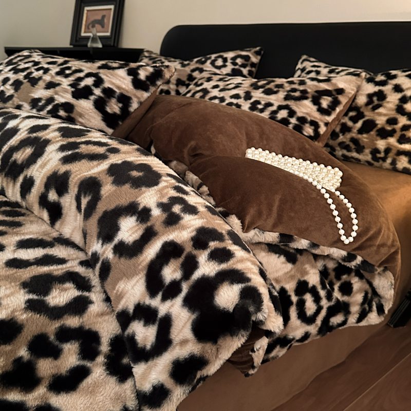 8斤牛奶绒四件套冬季加厚双面绒高端轻奢托斯卡纳长绒毛豹纹套件