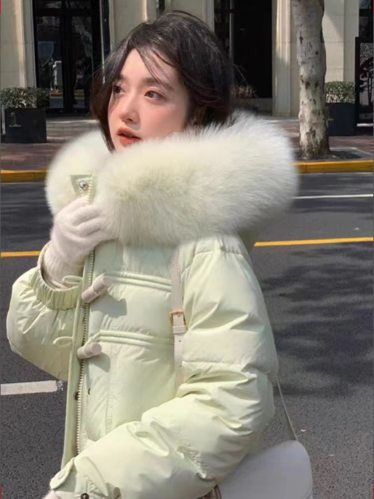 艾菜依羽绒服爆款女款冬季中长款2023年高级时尚宽松长款白盘扣外