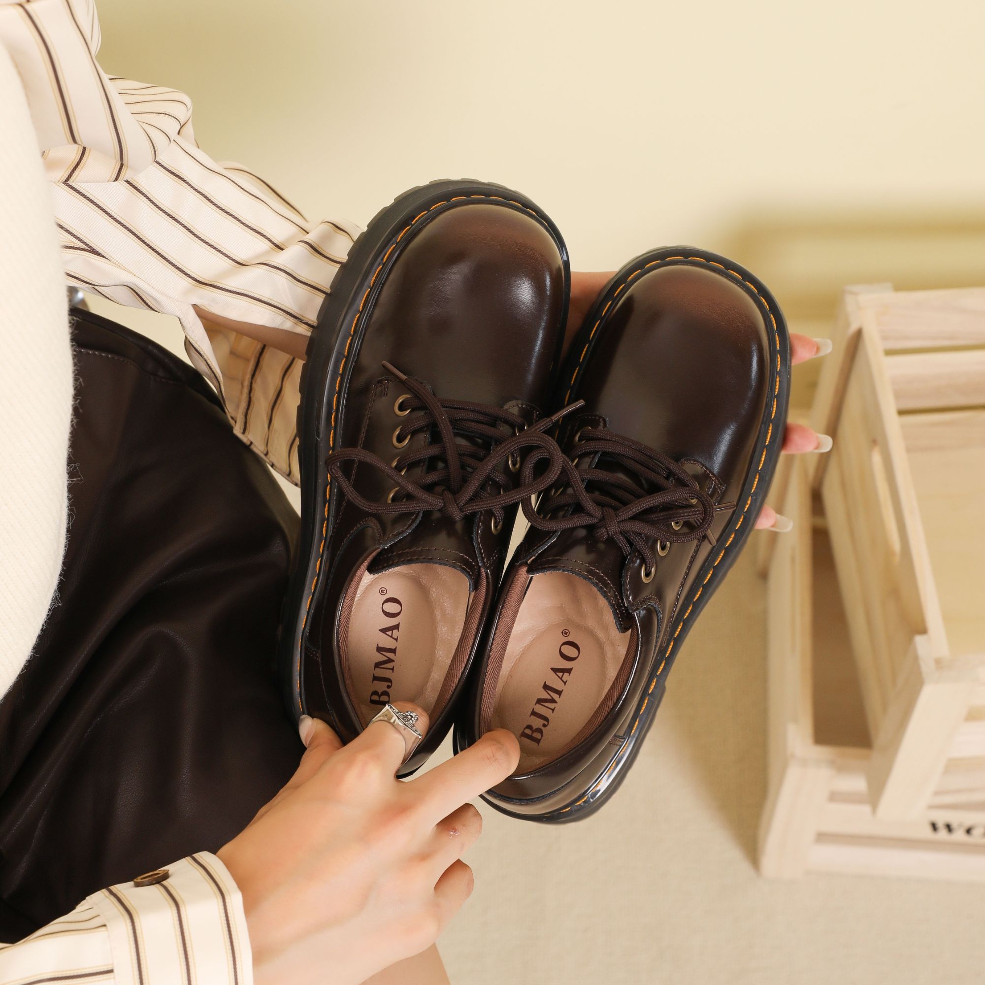 【伯爵猫】 百搭牛皮英伦风增高乐福鞋