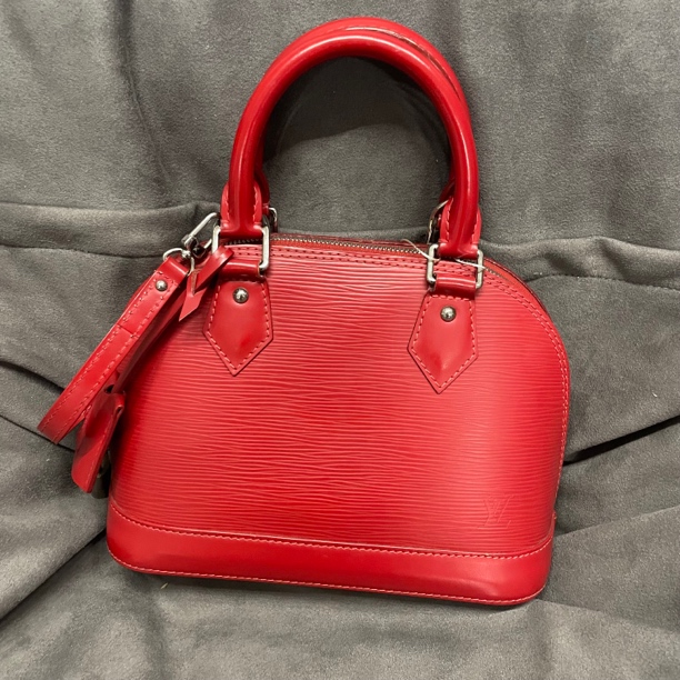 95新 LouisVuitton/路易威登 lv水波纹贝壳包/95新