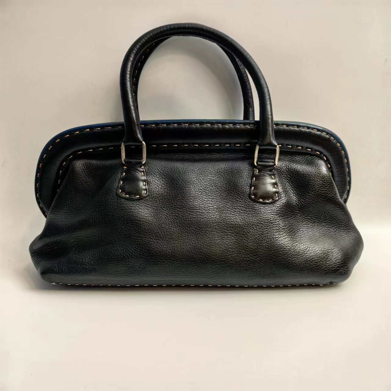 95新 FENDI/芬迪 黑色手提包93129