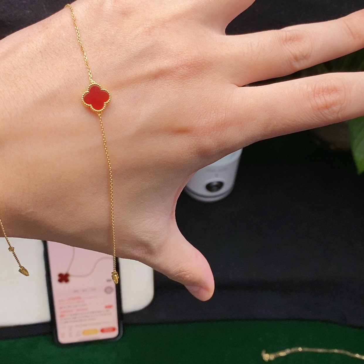 【闪购商品】玛瑙/玉髓手链18K金镶嵌