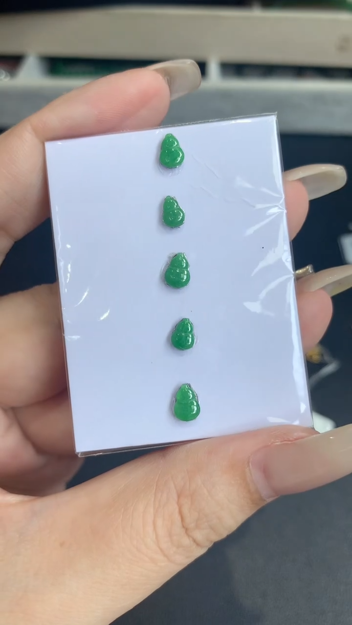 【闪购商品】定制翡翠未镶嵌翡翠