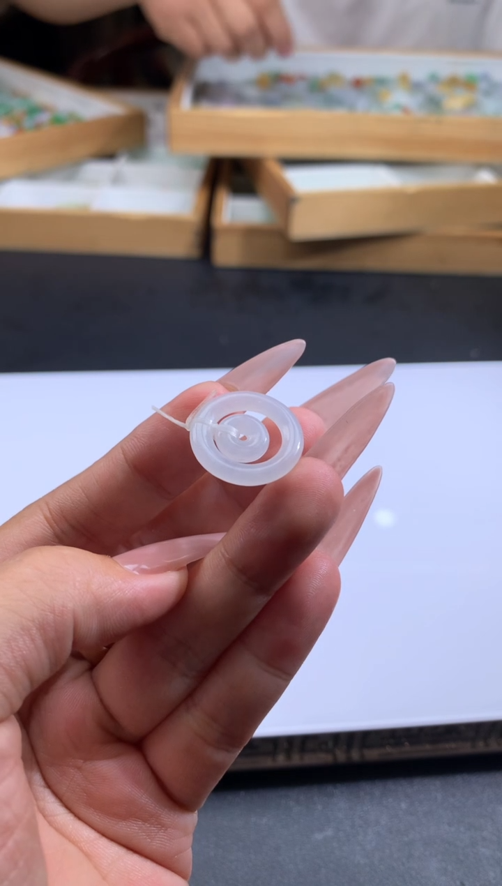 【闪购商品】定制翡翠未镶嵌翡翠