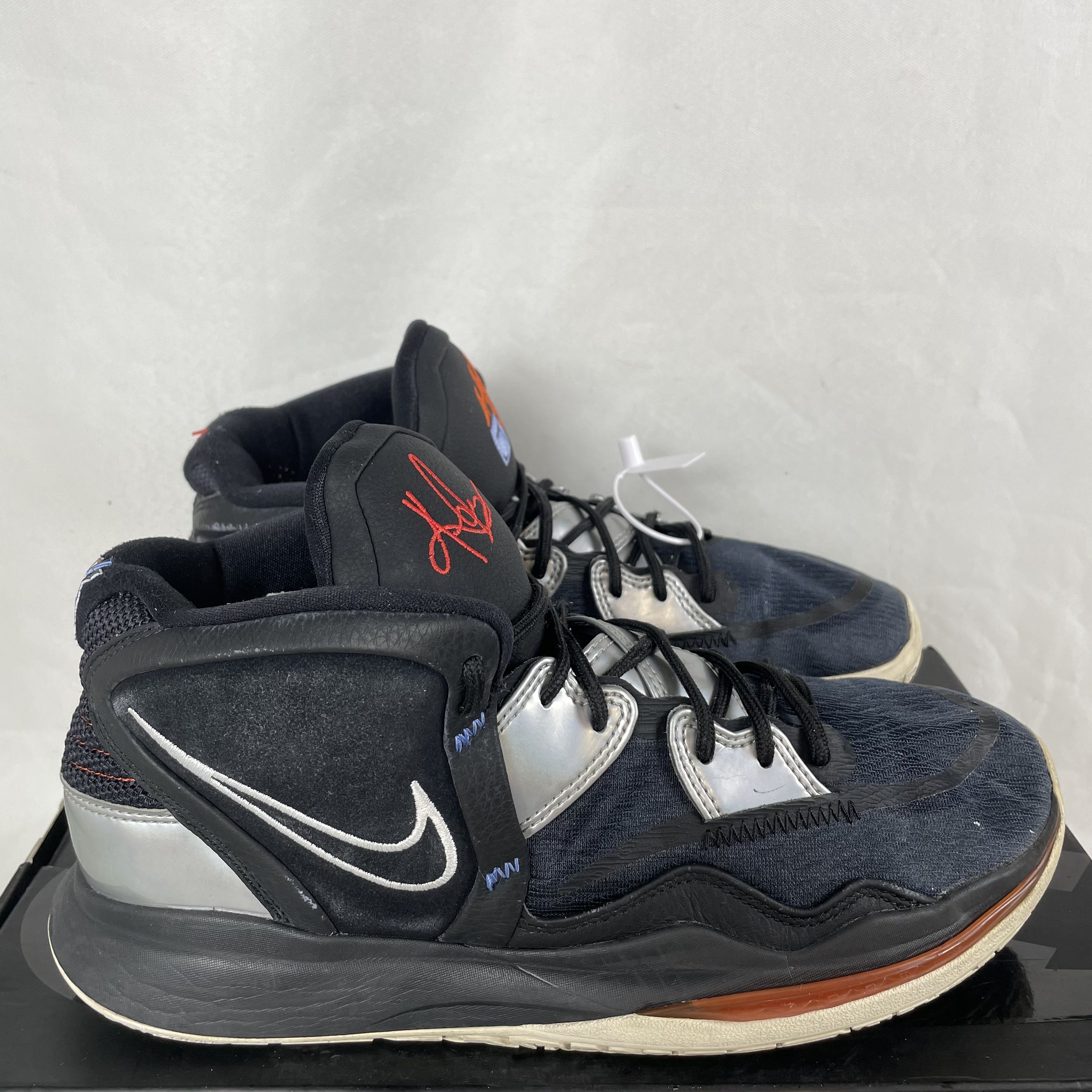 90新 NIKE/耐克 44码 欧文8 篮球鞋 偏小一码 黑色 无盒