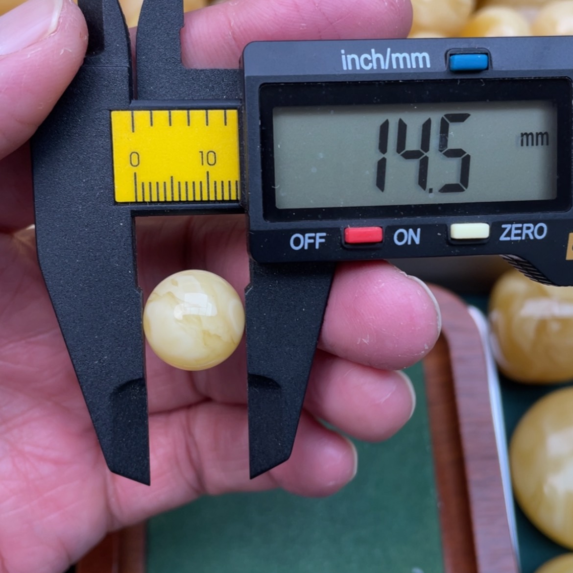 【闪购商品】蜜蜡珠宝奇石未镶嵌