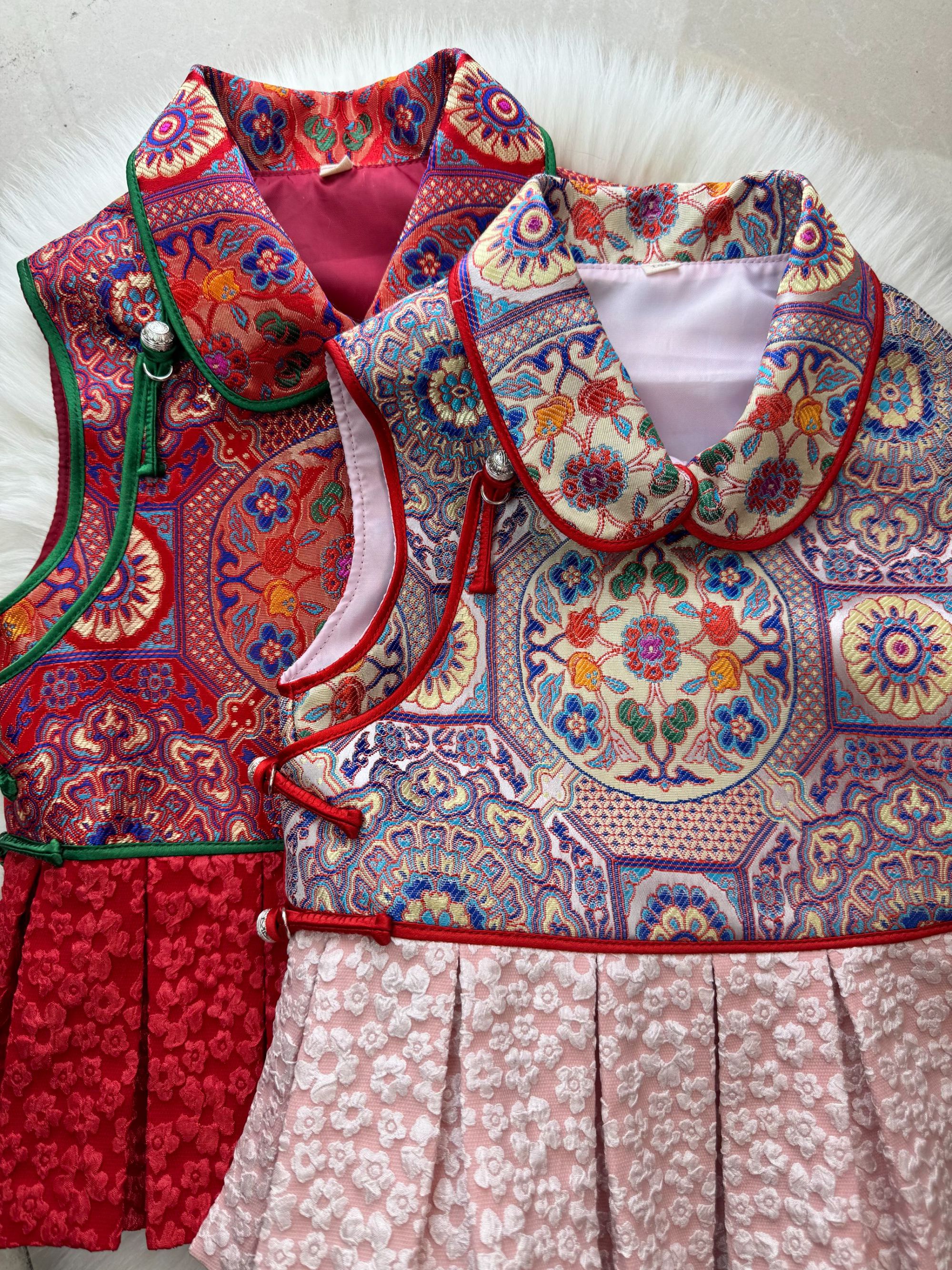 【蒙善妈】藕荷马甲重工刺绣儿童蒙古马甲女拜年服日常网红男童女宝