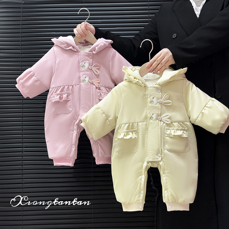 婴儿衣服冬装新生儿连体衣女宝宝爬服加绒夹棉冬季外出服棉衣棉服