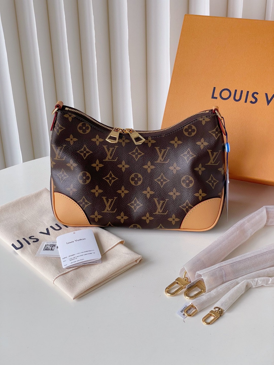 99新 LouisVuitton/路易威登 黄牛角全新CG8-0066 赫赫专场