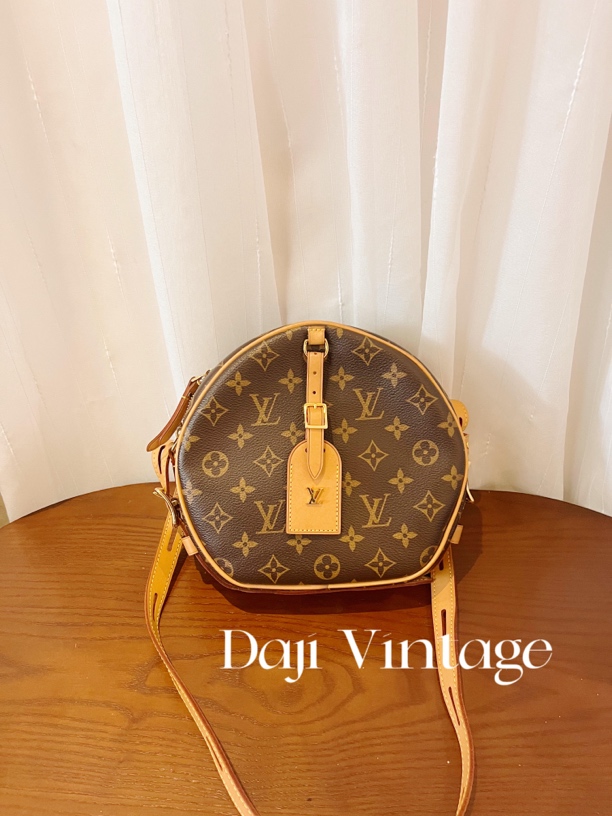 95新  大吉中古/LV老花软圆饼斜挎包
