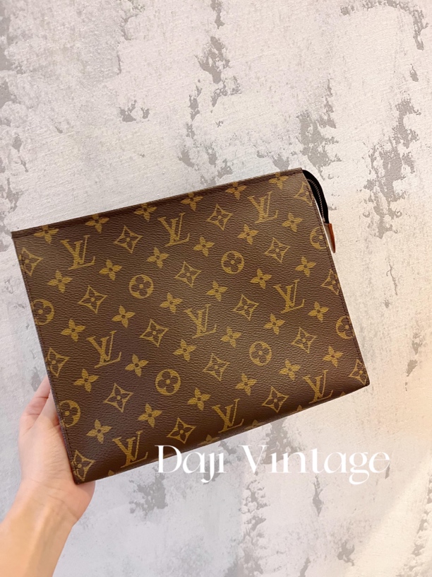 95新  大吉中古/LV26洗漱包