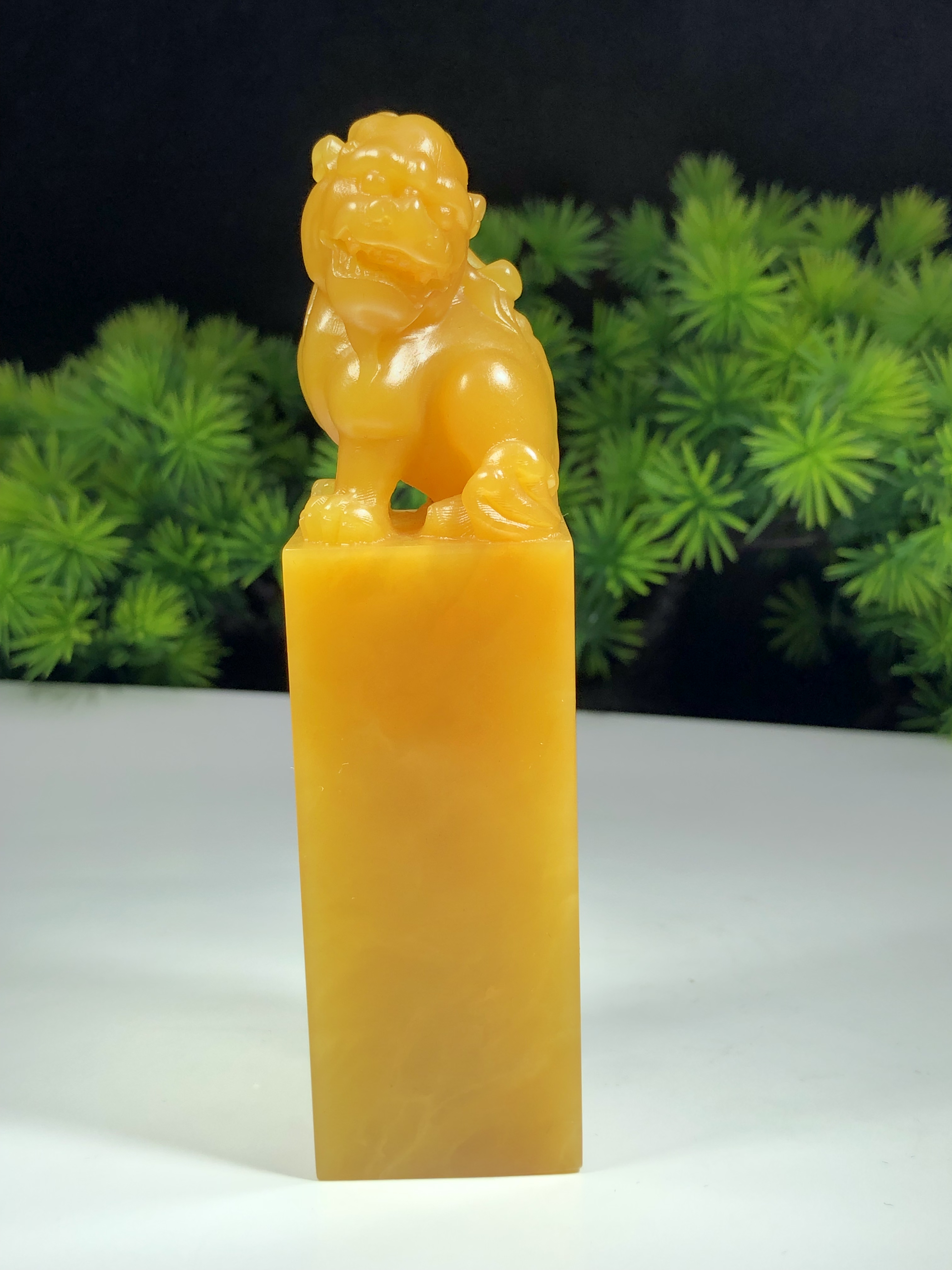 福建田黄石印章石雕147.8克