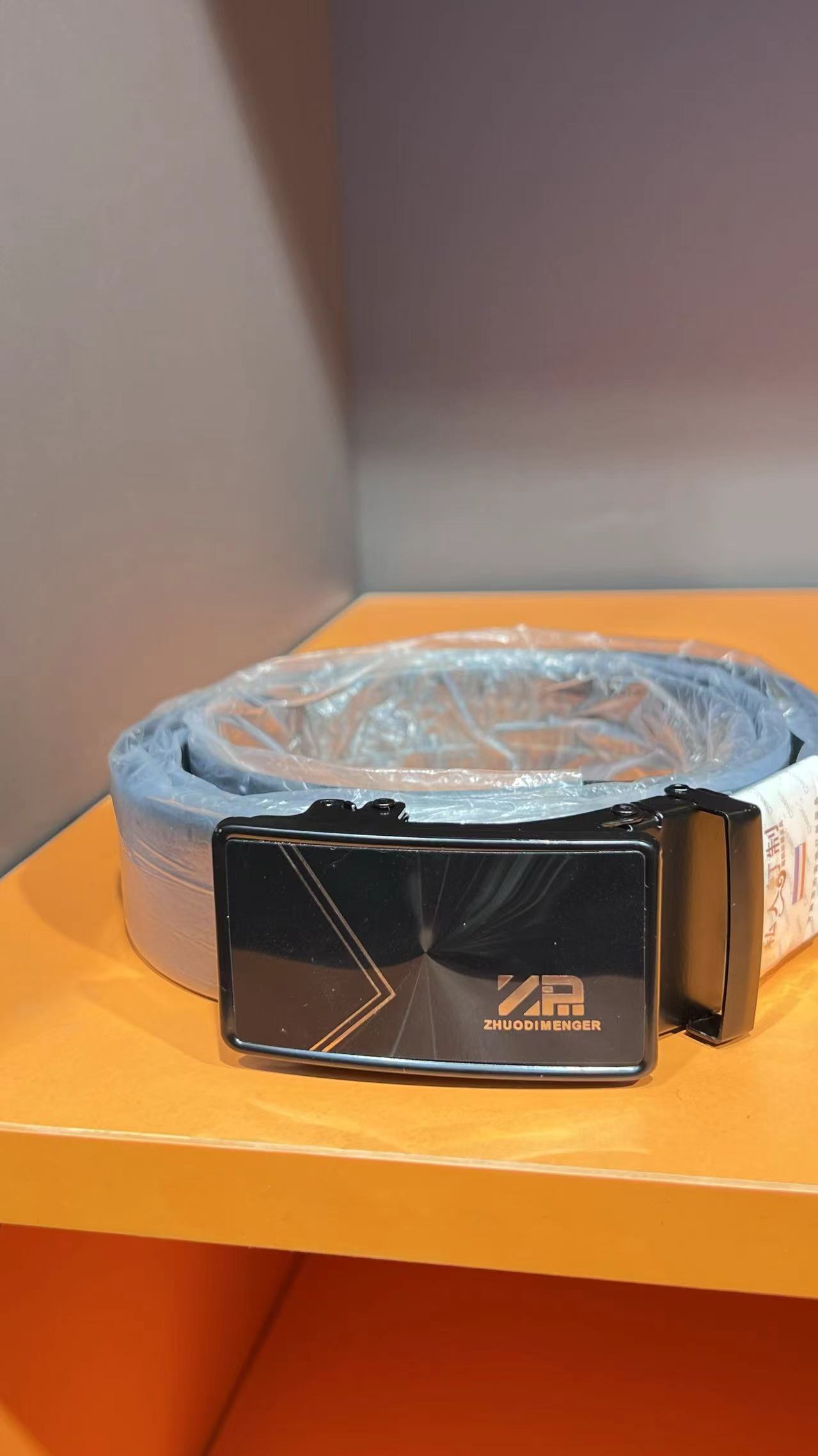 男士时尚真皮高档商务休闲自动扣腰带YS