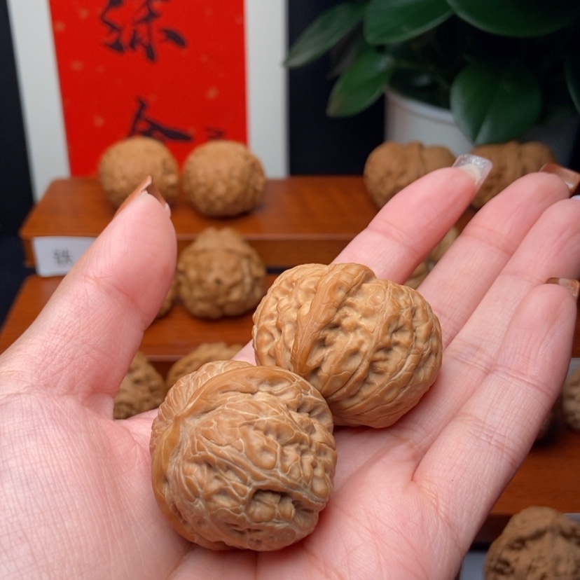 【闪购商品】文玩核桃吊坠无**影