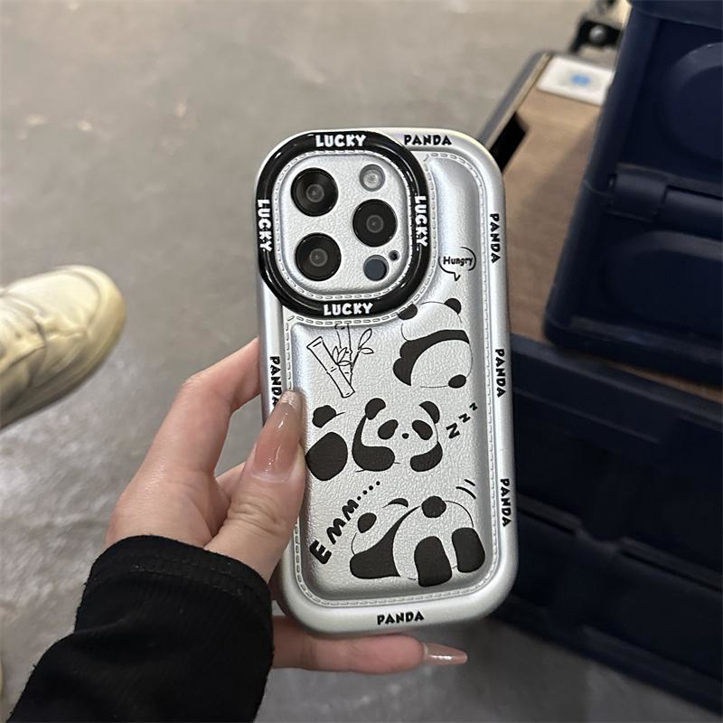 卡通熊猫适用iPhone15plus苹果14手机壳12promax创意13潮流11防摔