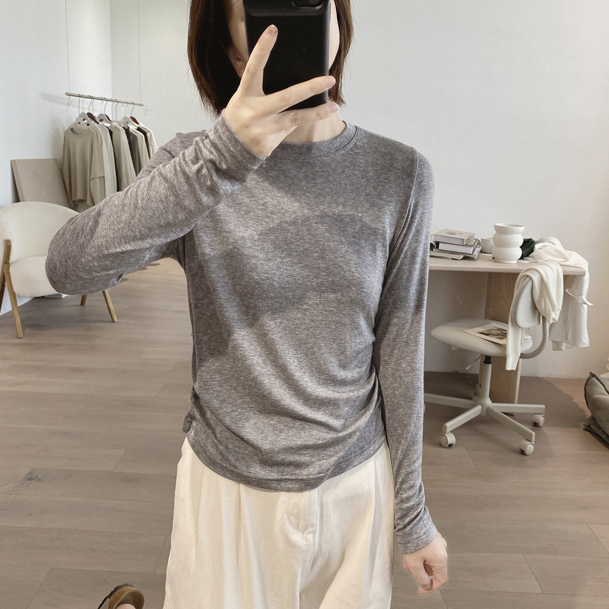 欧货正肩圆领打底衫2025春秋新款女装慵懒风内搭长袖T恤短款上衣