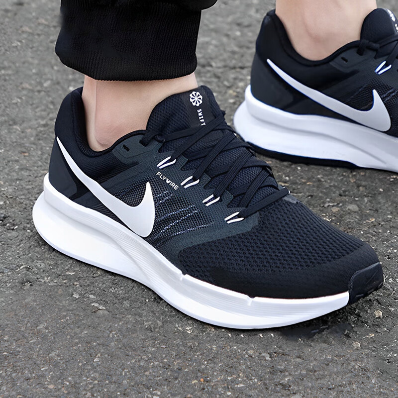 Nike耐克RUN SWIFT 3男鞋跑步鞋2025新款耐磨休闲运动鞋 DR2695
