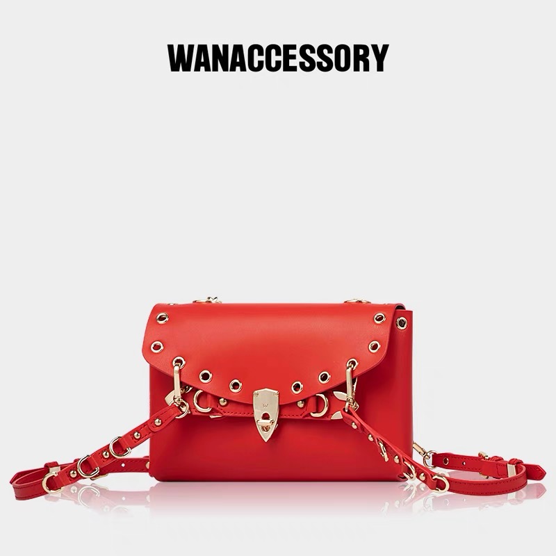 WANACCESSORY万蔻2022年新款女双面铆钉换脸猫头鹰信封包原创设计