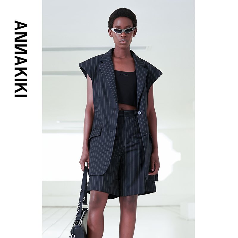 【AUNISEX 专属】ANNAKIKI 折射异型条纹马甲3C2A0617H309