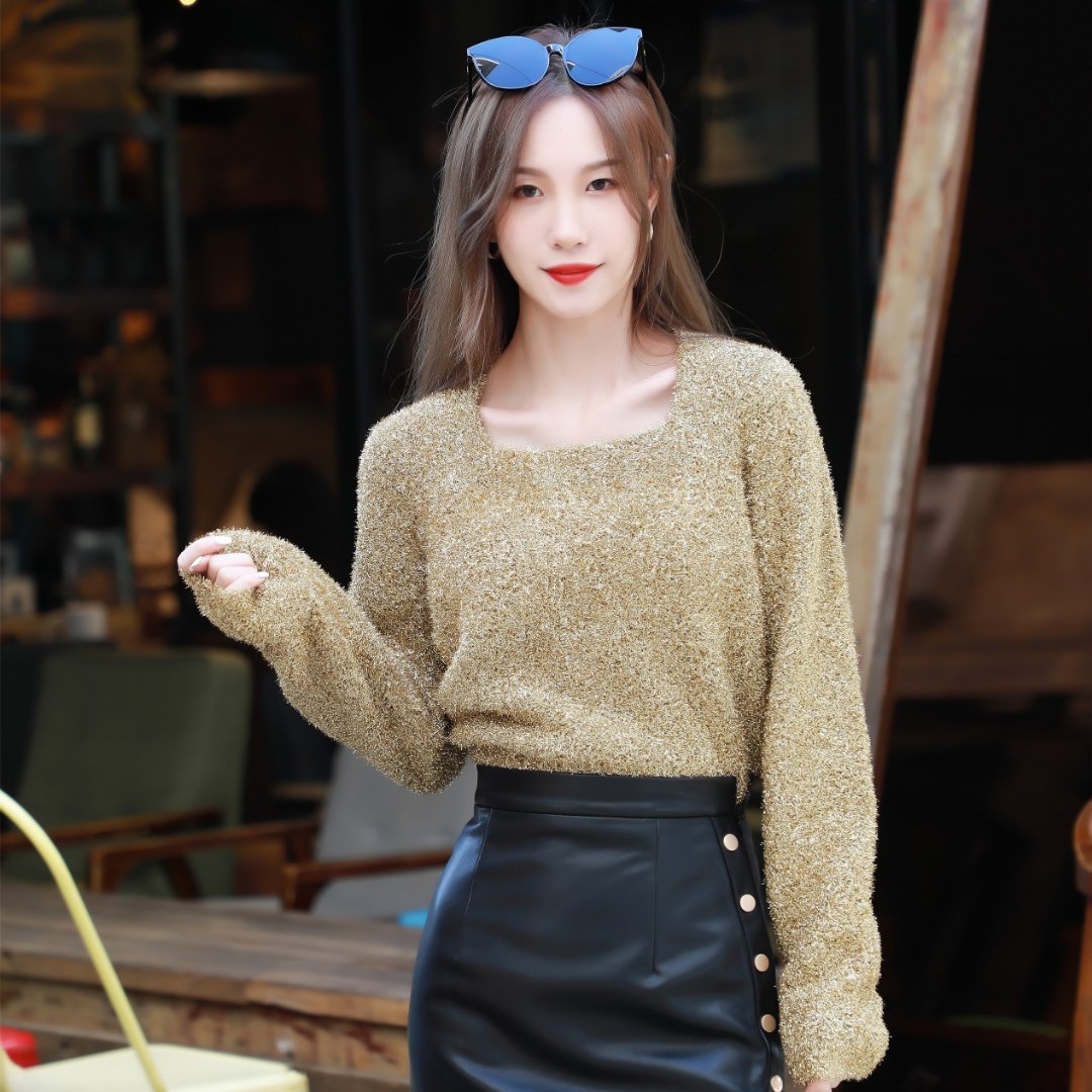 21冬款长袖方领套头上衣1042140595￥1699