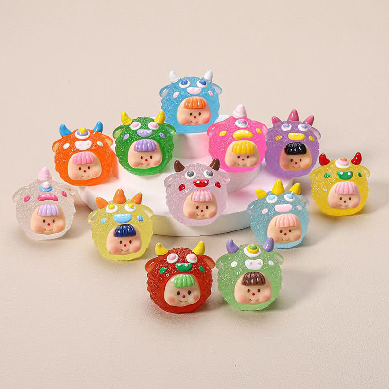 夜光小恶魔妹妹摆件对对碰拍一发六