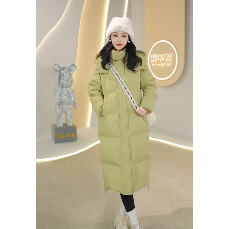 雪中飞2023秋冬新款韩版宽松连帽女气质休闲羽绒服31028